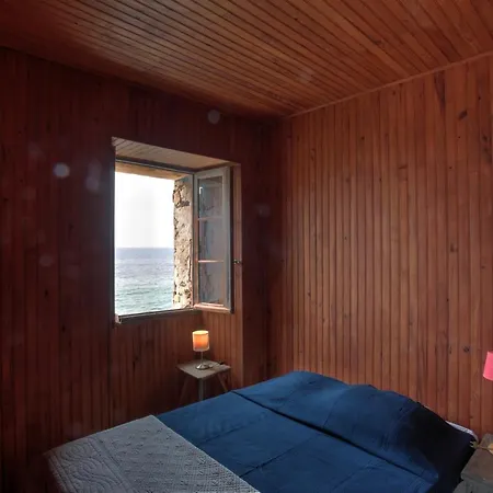 La Maison Au Grand Balcon